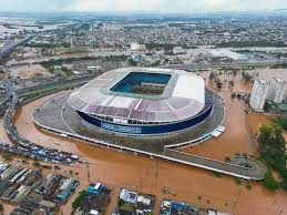 Imagem Ilustrando a Notícia: Enchente no RS: Veja como está a Arena do Grêmio e o Estádio Beira-Rio