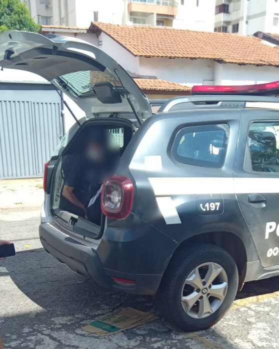 Imagem Ilustrando a Notícia: Homem é preso suspeito de extorquir mais de trinta mil reais de professor em Goiânia
