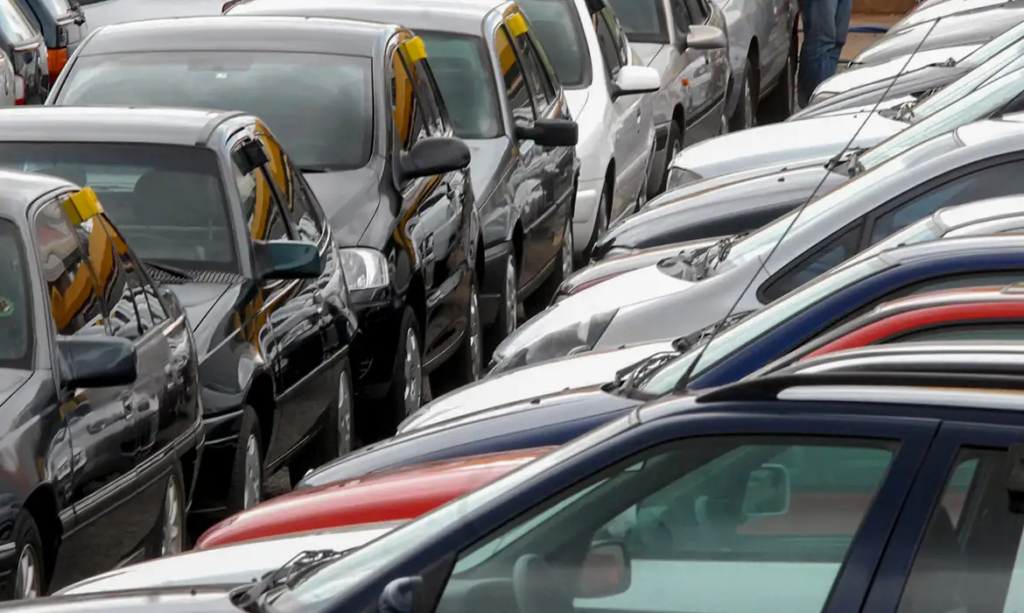 Imagem Ilustrando a Notícia: Financiamento de veículos cresce mais de 15% em maio