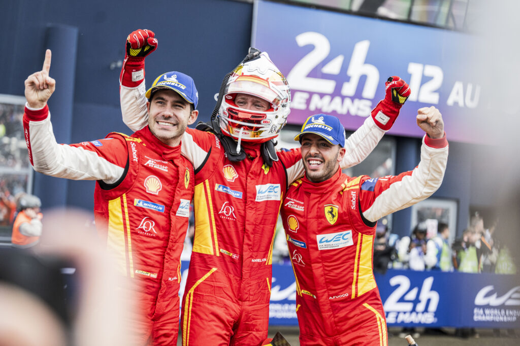 Imagem Ilustrando a Notícia: Em final dramático, Ferrari conquista segunda vitória consecutiva em Le Mans
