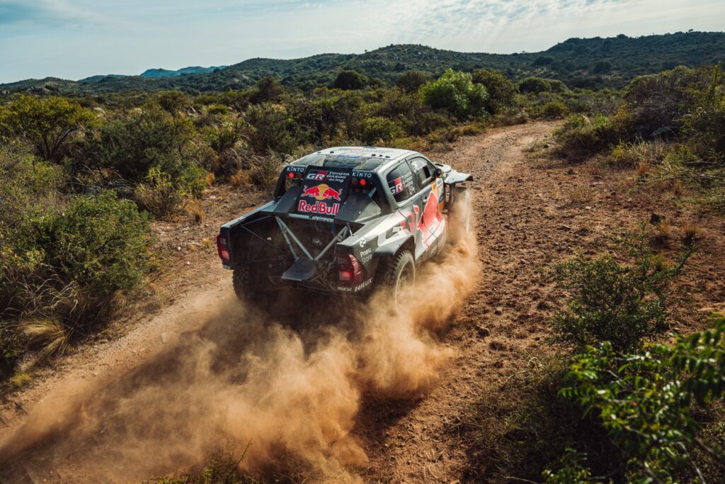 Imagem Ilustrando a Notícia: Lucas Moraes entra no top 3 do Mundial de Rally Raid após participação no Ruta