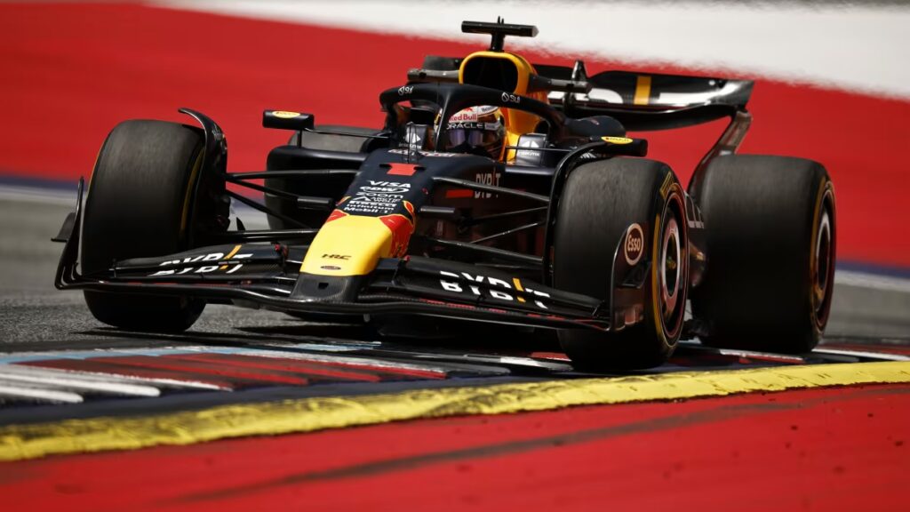 Imagem Ilustrando a Notícia: Verstappen domina qualificação na Áustria e conquista pole para Sprint