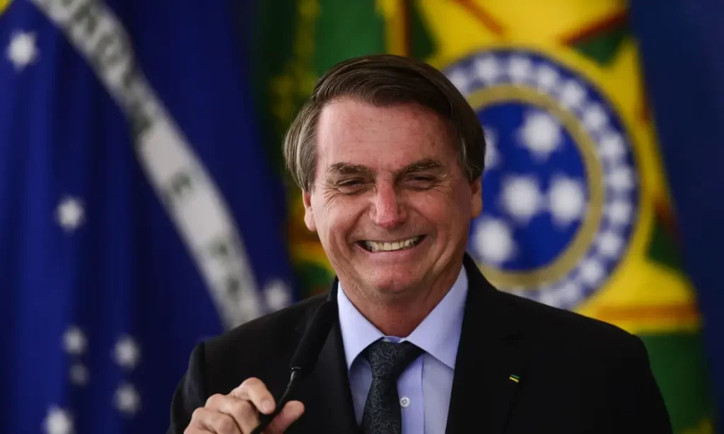 Imagem Ilustrando a Notícia: Bolsonaro diz que Europa se cansou da esquerda