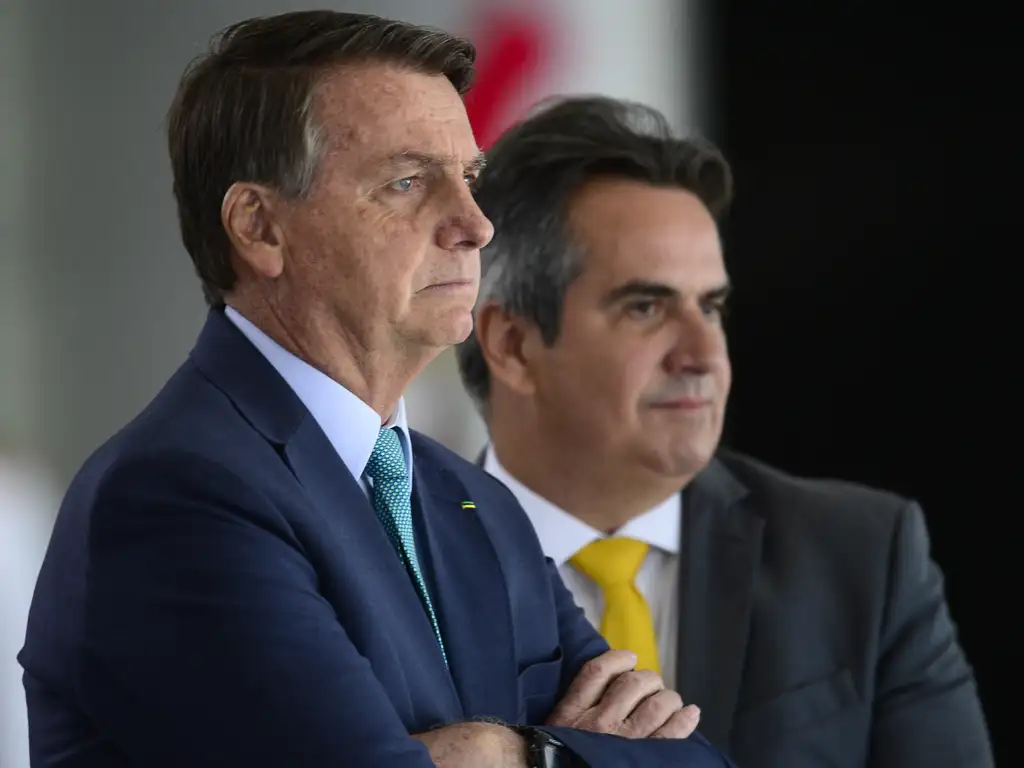 Imagem Ilustrando a Notícia: “Lealdade ao líder”, diz Ciro Nogueira sobre Bolsonaro
