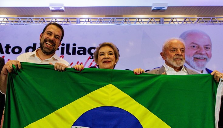 Imagem Ilustrando a Notícia: Lula pede que PT ajude financeiramente a campanha de Boulos