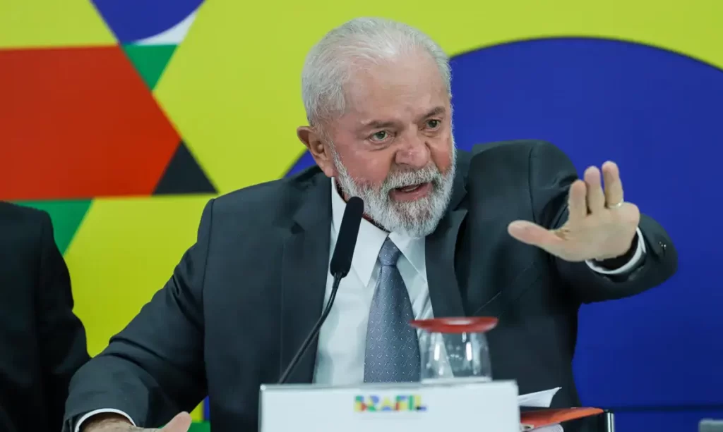 Imagem Ilustrando a Notícia: Lula afirma que Milei deve desculpas ao Brasil