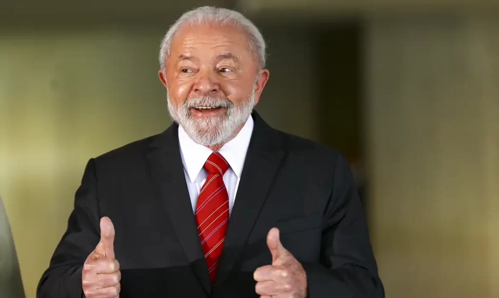 Imagem Ilustrando a Notícia: TCU aprova contas de Lula de 2023 e apresenta ressalvas