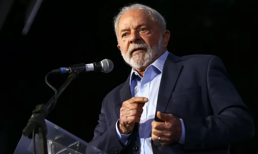 Imagem Ilustrando a Notícia: “Estamos arrumando a casa”, diz Lula sobre equilíbrio fiscal