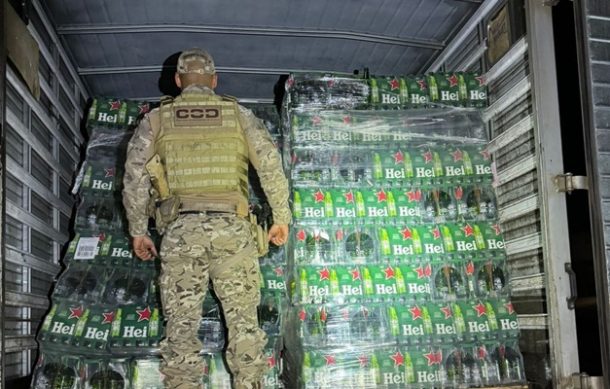 Imagem Ilustrando a Notícia: Mais de 40 mil garrafas de cerveja contrabandeadas são apreendidas em Luziânia