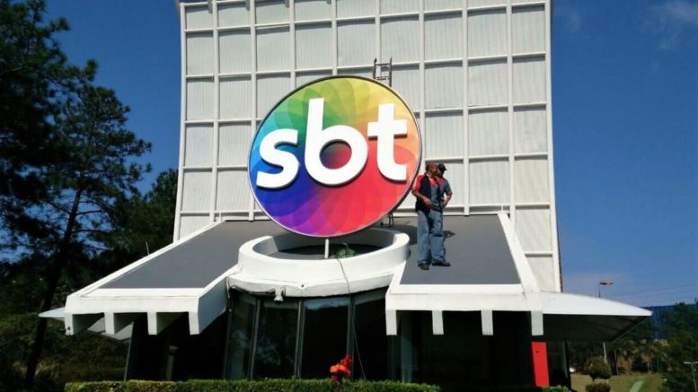 Imagem Ilustrando a Notícia: SBT quer dar mais destaque a casais gays
