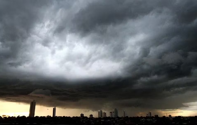 Imagem Ilustrando a Notícia: Alerta de temporal no Sul, Norte e Nordeste