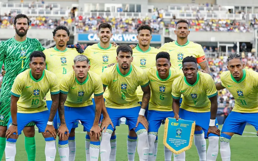 Imagem Ilustrando a Notícia: Ídolo do passado detona atuação do Brasil na Copa América