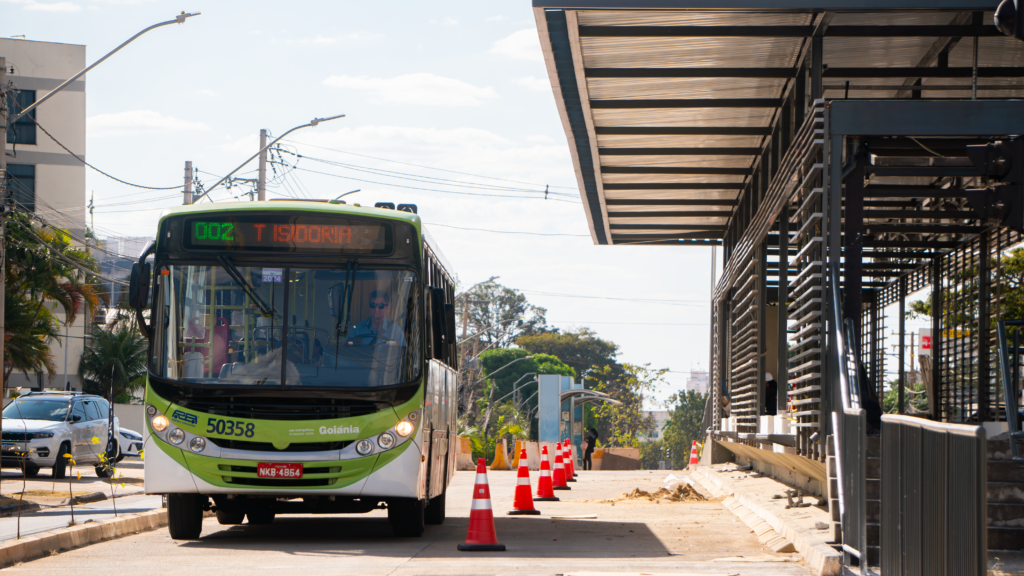 Imagem Ilustrando a Notícia: Obras do BRT vão ser finalizadas até o final do ano, afirma Cruz