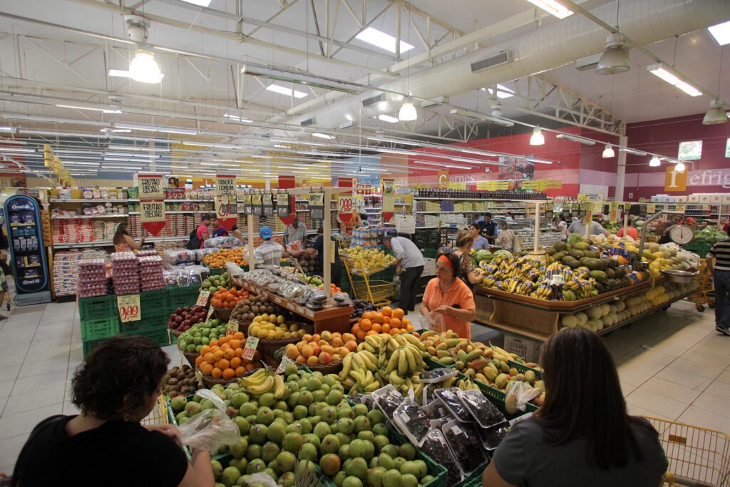Imagem Ilustrando a Notícia: Preços de frutas e hortaliças caem mais de 20% no mercado