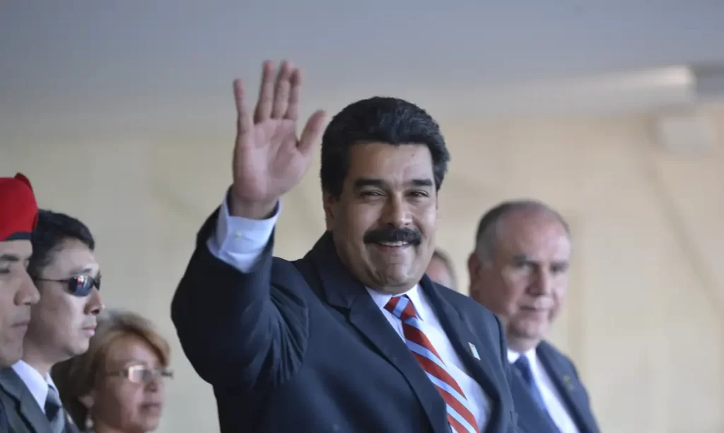 Imagem Ilustrando a Notícia: Maduro diz estar pronto para apresentar as atas eleitorais 