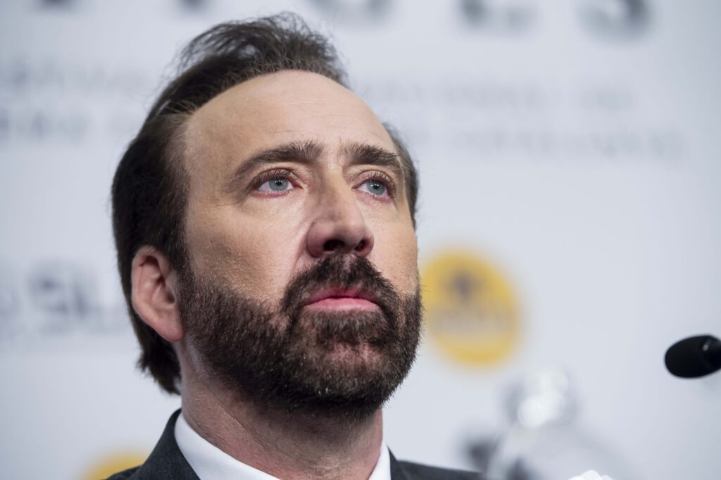 Imagem Ilustrando a Notícia: Nicolas Cage paga fiança para o filho, preso por agredir a mãe