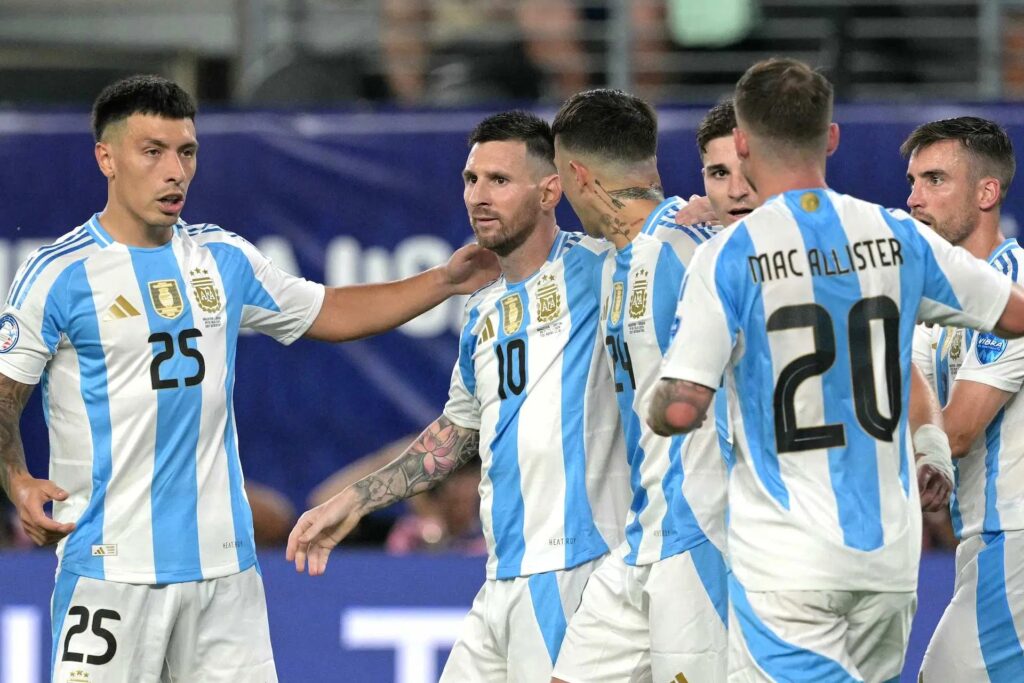 Imagem Ilustrando a Notícia: Argentina é a primeira finalista da Copa América 2024