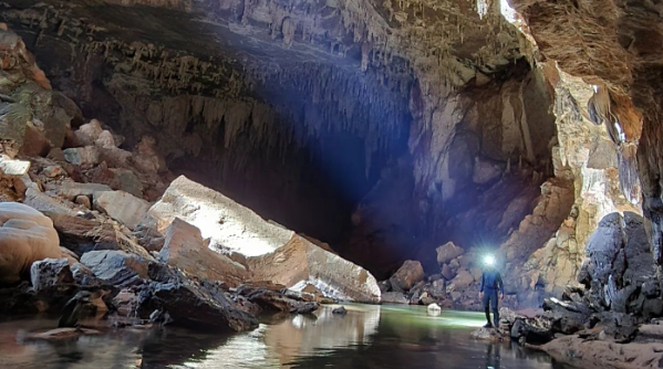 Imagem Ilustrando a Notícia: Turistas desaparecem em caverna no Parque Estadual Terra Ronca