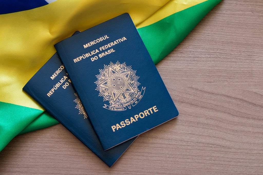 Imagem Ilustrando a Notícia: Número de Brasileiros no exterior cresce 10% em 2023