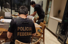 Imagem Ilustrando a Notícia: PF inicia operação contra grupo que deu prejuízo de 40 milhões à Caixa