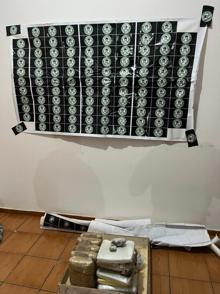 Imagem Ilustrando a Notícia: Quadrilha muda cardápio e usa sacos de lanches para vender drogas em Goiás