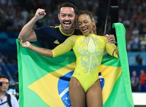 Imagem Ilustrando a Notícia: Rebeca se torna a brasileira com mais medalhas olímpicas