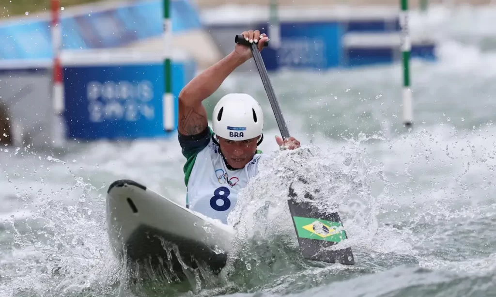 Imagem Ilustrando a Notícia: Canoagem slalom: Ana Sátila encerra final do C1 na quinta posição