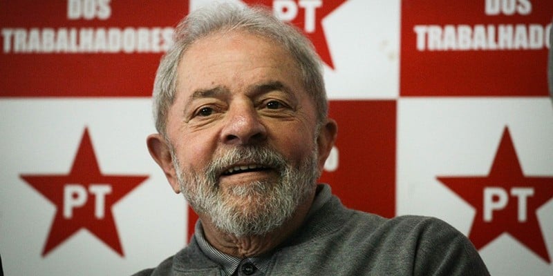 Imagem Ilustrando a Notícia: Ministro do TSE suspende propaganda do PT com Lula candidato
