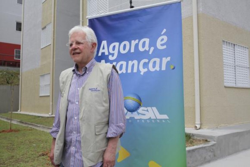 Imagem Ilustrando a Notícia: Brasil recuperou sua capacidade de investimento, diz ministro Moreira Franco