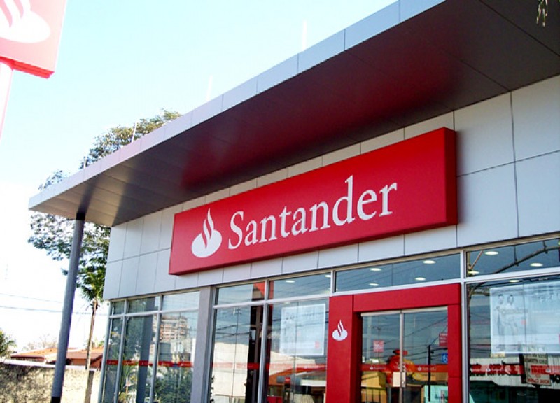 Imagem Ilustrando a Notícia: Clientes relatam pane em rede do Santander nesta quarta-feira