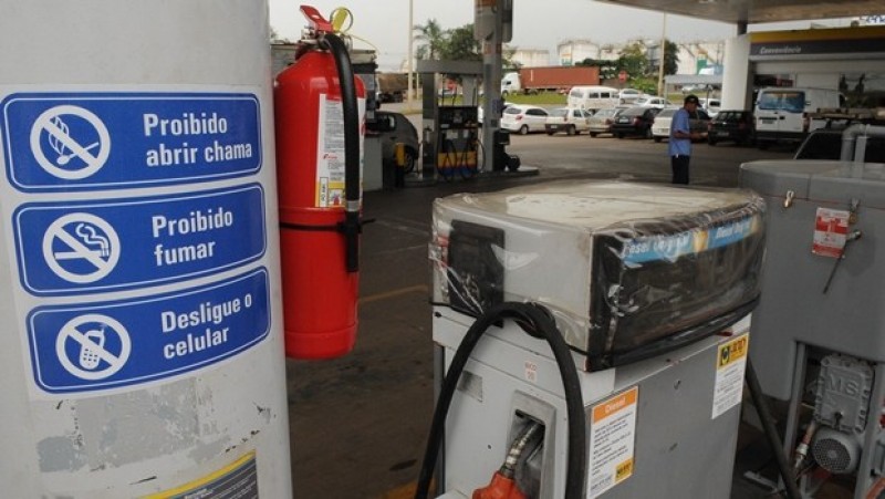 Imagem Ilustrando a Notícia: CPI dos combustíveis visita Ministério Público de Goiás