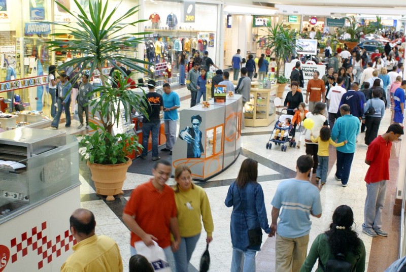 Imagem Ilustrando a Notícia: Shoppings preveem aumento de 7% nas vendas de Natal, diz Abrasce
