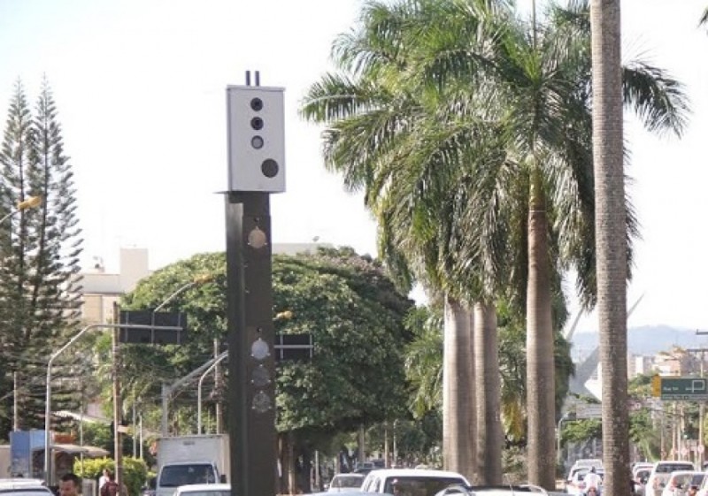 Imagem Ilustrando a Notícia: Início da fiscalização por fotossensores em Goiânia ocorrerá na quinta-feira