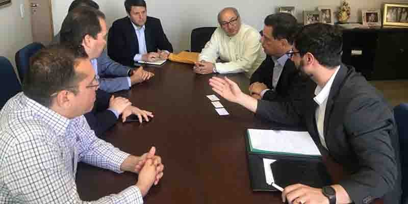 Imagem Ilustrando a Notícia: Ex-governador, Marconi Perillo recebe parlamentares da Venezuela