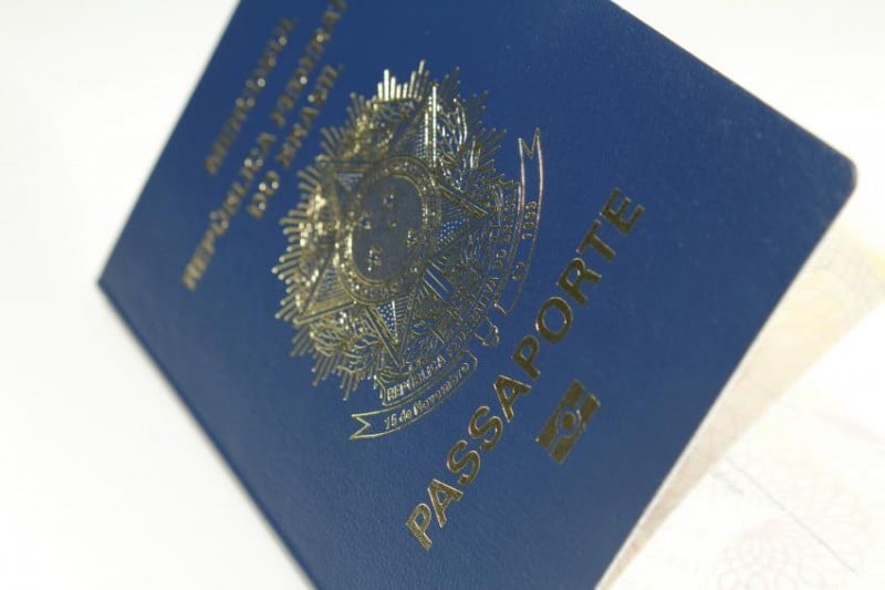 Imagem Ilustrando a Notícia: Casa da Moeda retoma produção de passaportes após falha em equipamento