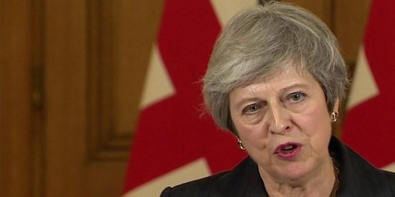 Imagem Ilustrando a Notícia: May rejeita renunciar cargo de primeira-ministra do Reino Unido