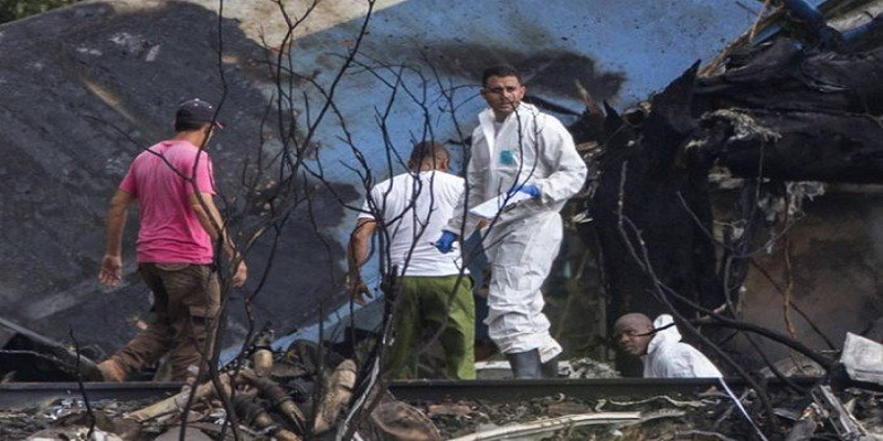 Imagem Ilustrando a Notícia: Caixa-preta do avião que caiu é localizada em boas condições