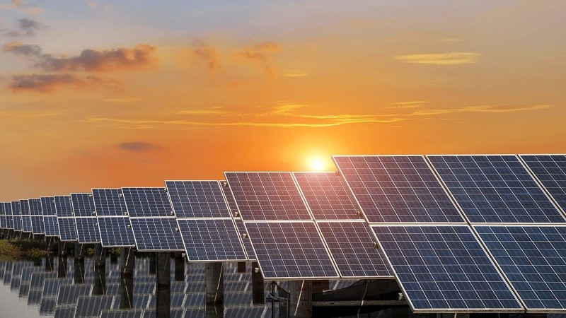 Imagem Ilustrando a Notícia: Brasil está entre os 30 países que mais implantam energia solar
