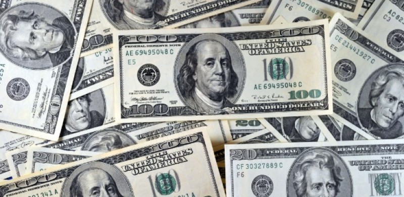 Imagem Ilustrando a Notícia: Dólar sobe pelo sexto dia consecutivo, cotado a R$ 3,75