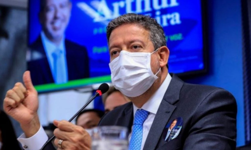 Imagem Ilustrando a Notícia: Investigado por corrupção, novo presidente da Câmara pode ser impedido de substituir Bolsonaro