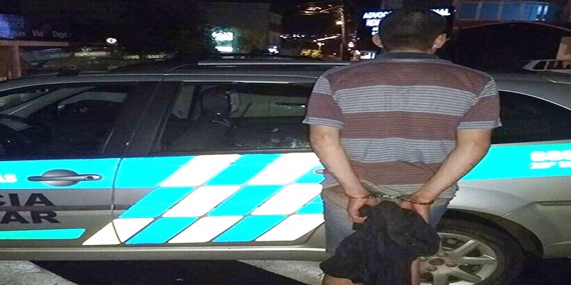 Imagem Ilustrando a Notícia: Foragido da justiça é preso em Anápolis escondido em quintal