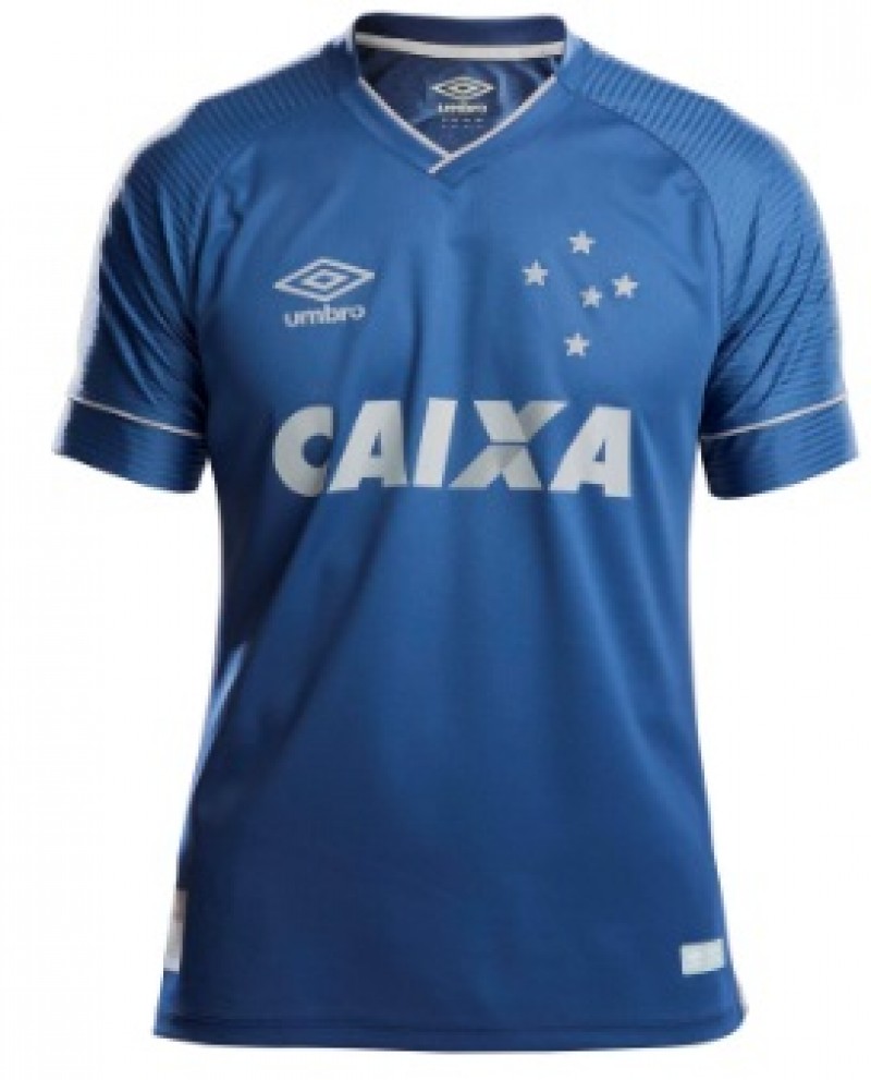 Imagem Ilustrando a Notícia: Cruzeiro apresenta terceira camisa que relembra conquista