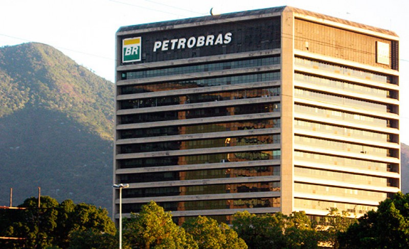 Imagem Ilustrando a Notícia: Lava Jato faz primeira denúncia por cartel de empreiteiras na Petrobras