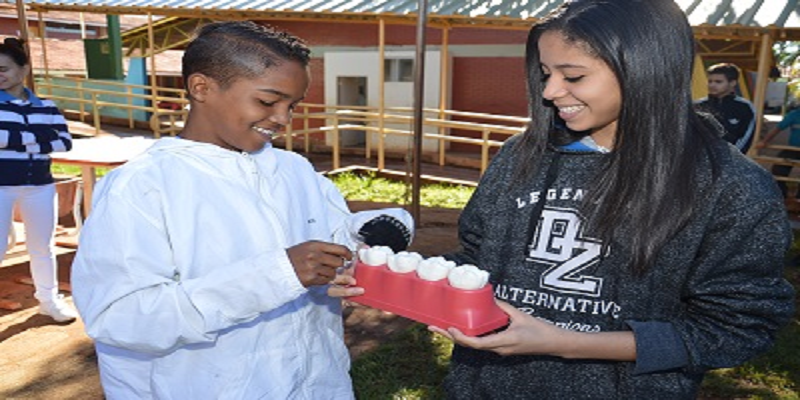 Imagem Ilustrando a Notícia: Dia D de Escovação Supervisionada incentiva higienização bucal