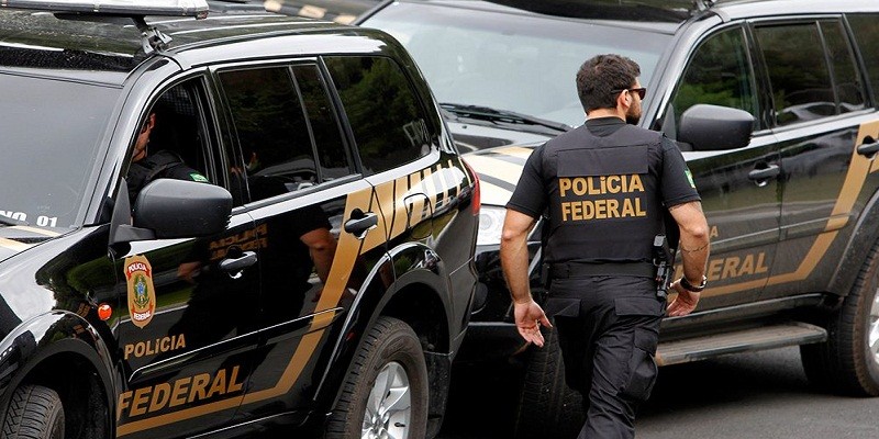 Imagem Ilustrando a Notícia: Polícia Federal cumpre operação contra fraudes bancárias em Goiás