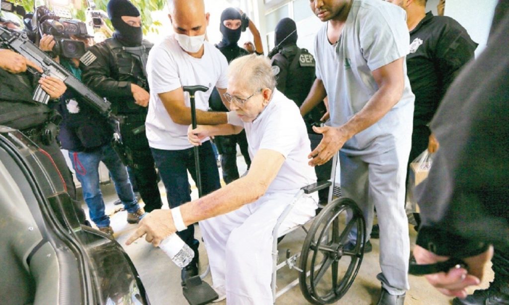 Imagem Ilustrando a Notícia: João de Deus deixa Núcleo de Custódio com tornozeleira, em Aparecida de Goiânia