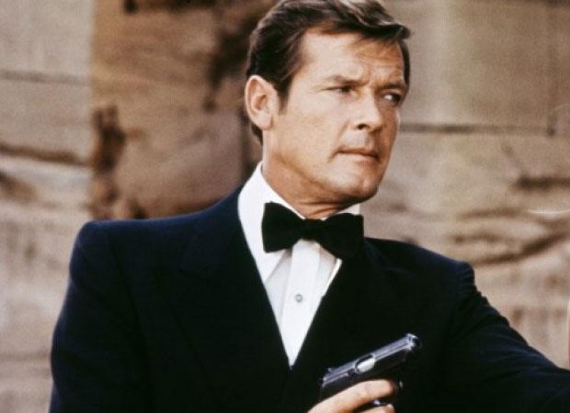 Imagem Ilustrando a Notícia: Roger Moore, ator de ‘007’, morre aos 89 anos