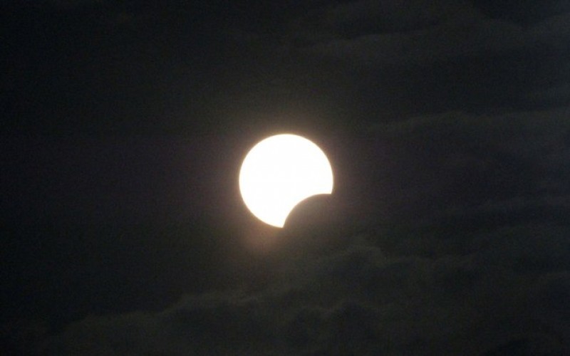 Imagem Ilustrando a Notícia: Saiba como o eclipse lunar pode influenciar na sua semana