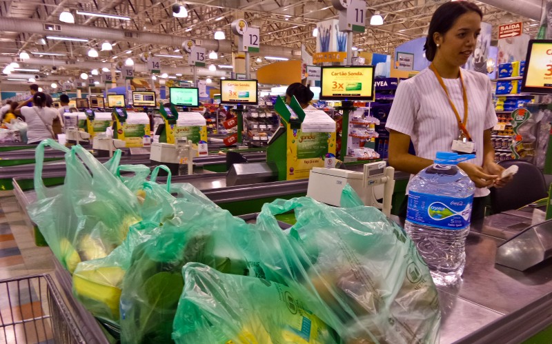 Imagem Ilustrando a Notícia: Vendas de supermercados crescem 8,44% em março