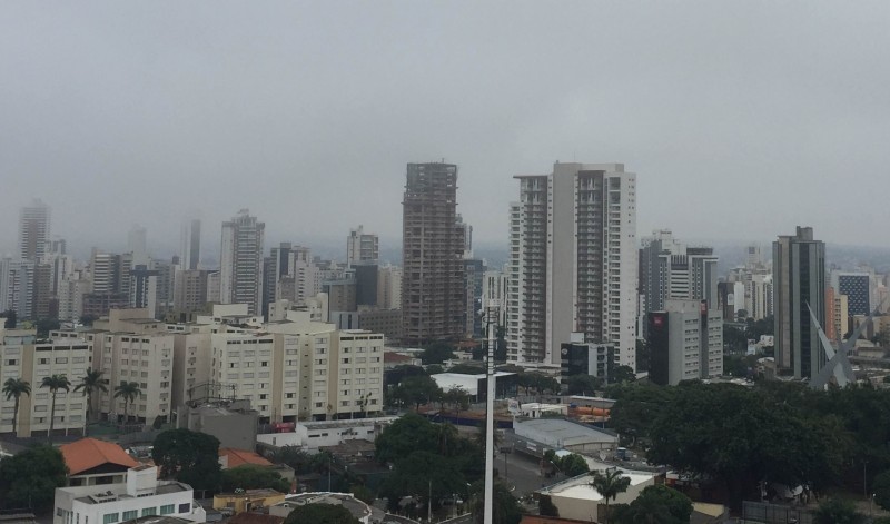 Imagem Ilustrando a Notícia: Chove em Goiânia na manhã desta quarta-feira